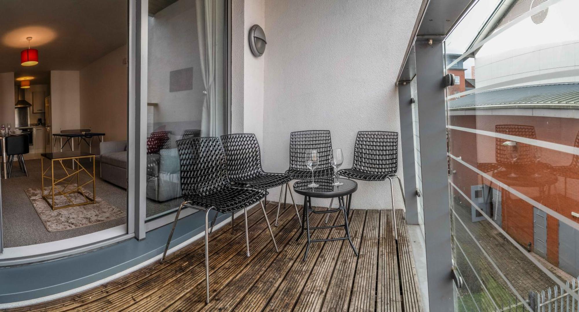 Central Suite Near Mailbox, King Bed, Ping Pong, Netflix, Sleeps 4 Birmingham Extérieur photo