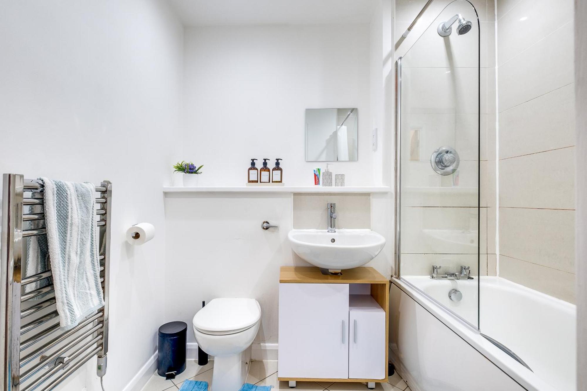 Central Suite Near Mailbox, King Bed, Ping Pong, Netflix, Sleeps 4 Birmingham Extérieur photo