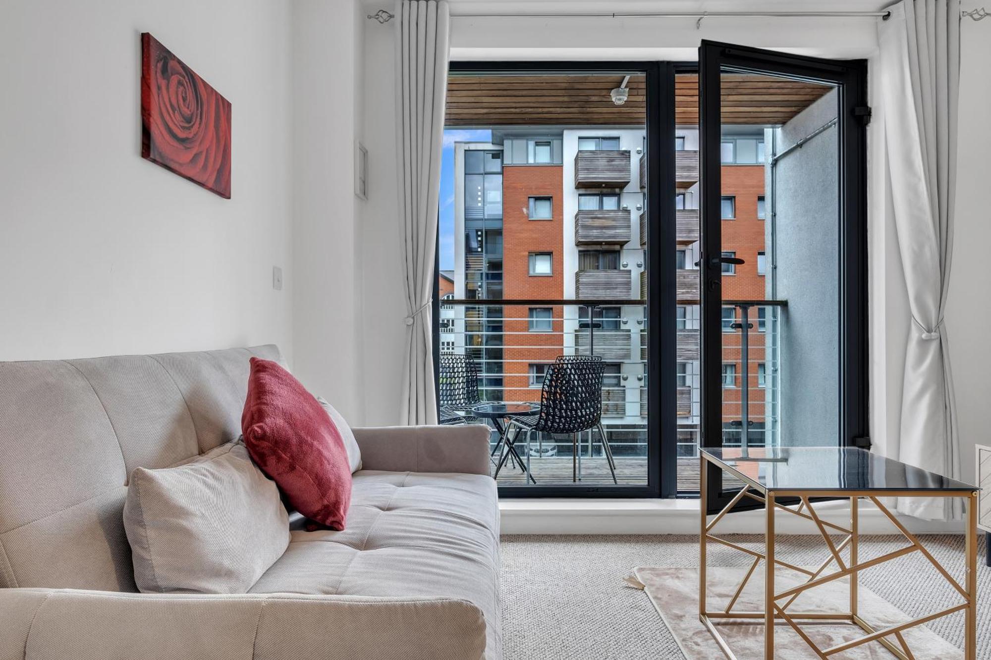 Central Suite Near Mailbox, King Bed, Ping Pong, Netflix, Sleeps 4 Birmingham Extérieur photo