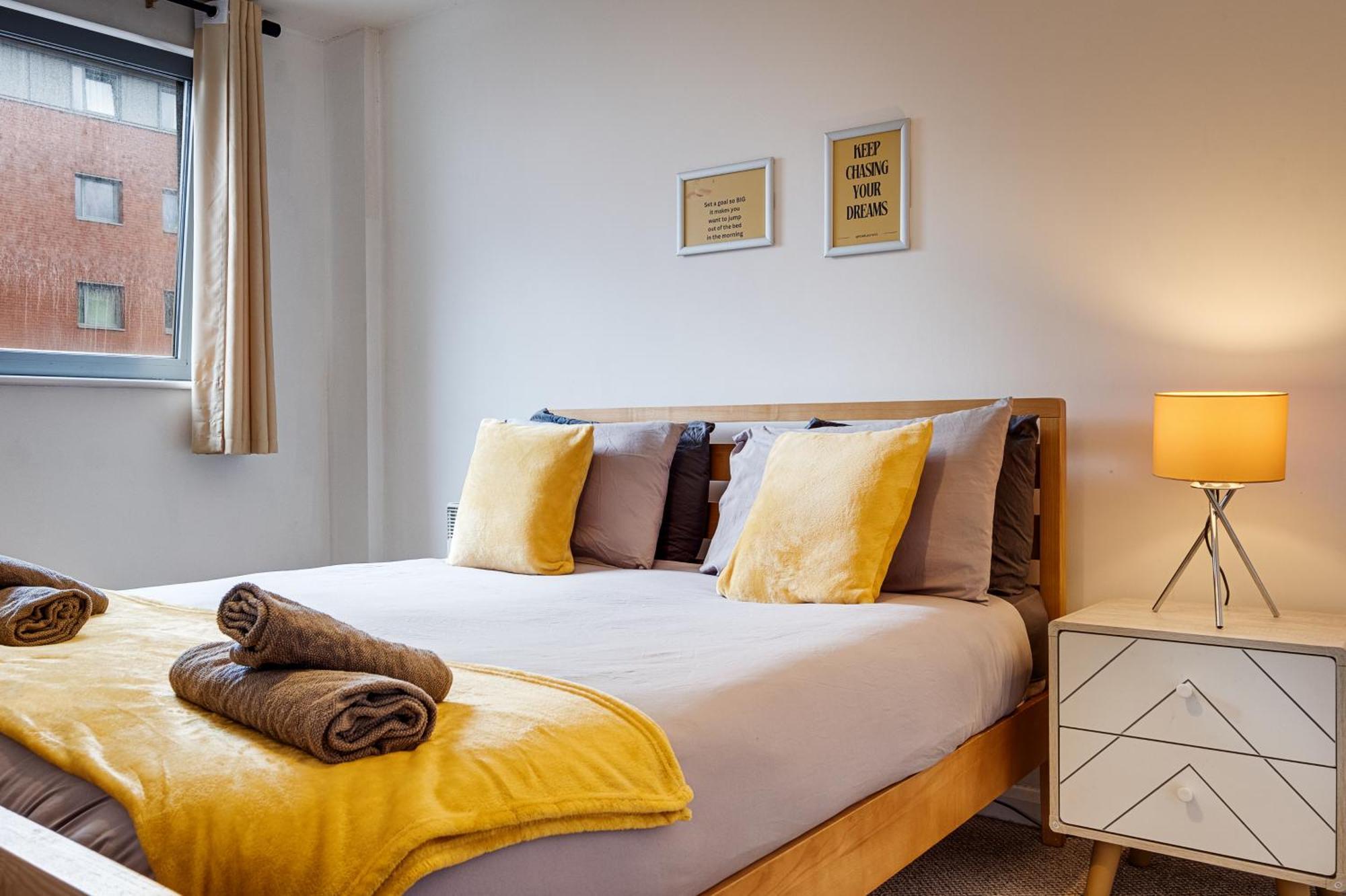 Central Suite Near Mailbox, King Bed, Ping Pong, Netflix, Sleeps 4 Birmingham Extérieur photo